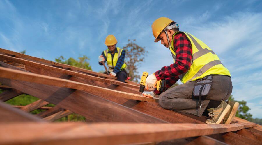 Professional gutter cleaning in Yale, SD